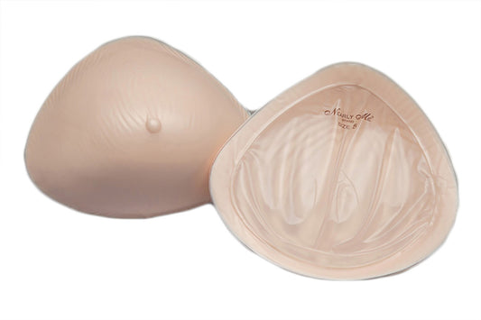 Nearly Me Extra Lightweight with Flowable Clear Flow Back Breast Form #375