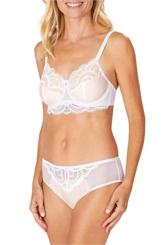 Amoena Karolina Underwire Bra - White / Light Nude Order Code: 44507