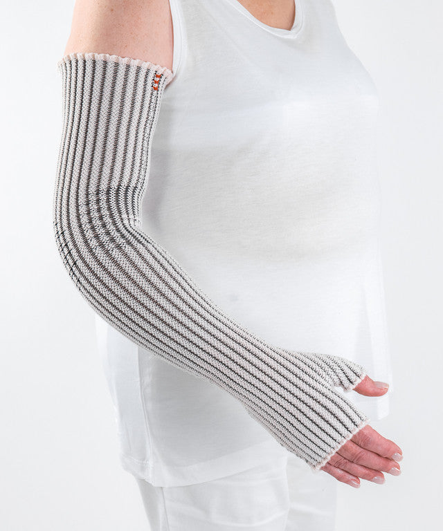 Haddenham Comfiwave sleeve with mitten Compression Garment