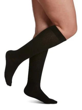 Sigvaris 146C Women's Casual Cotton Socks Knee-Highs (15-20 mmHg)